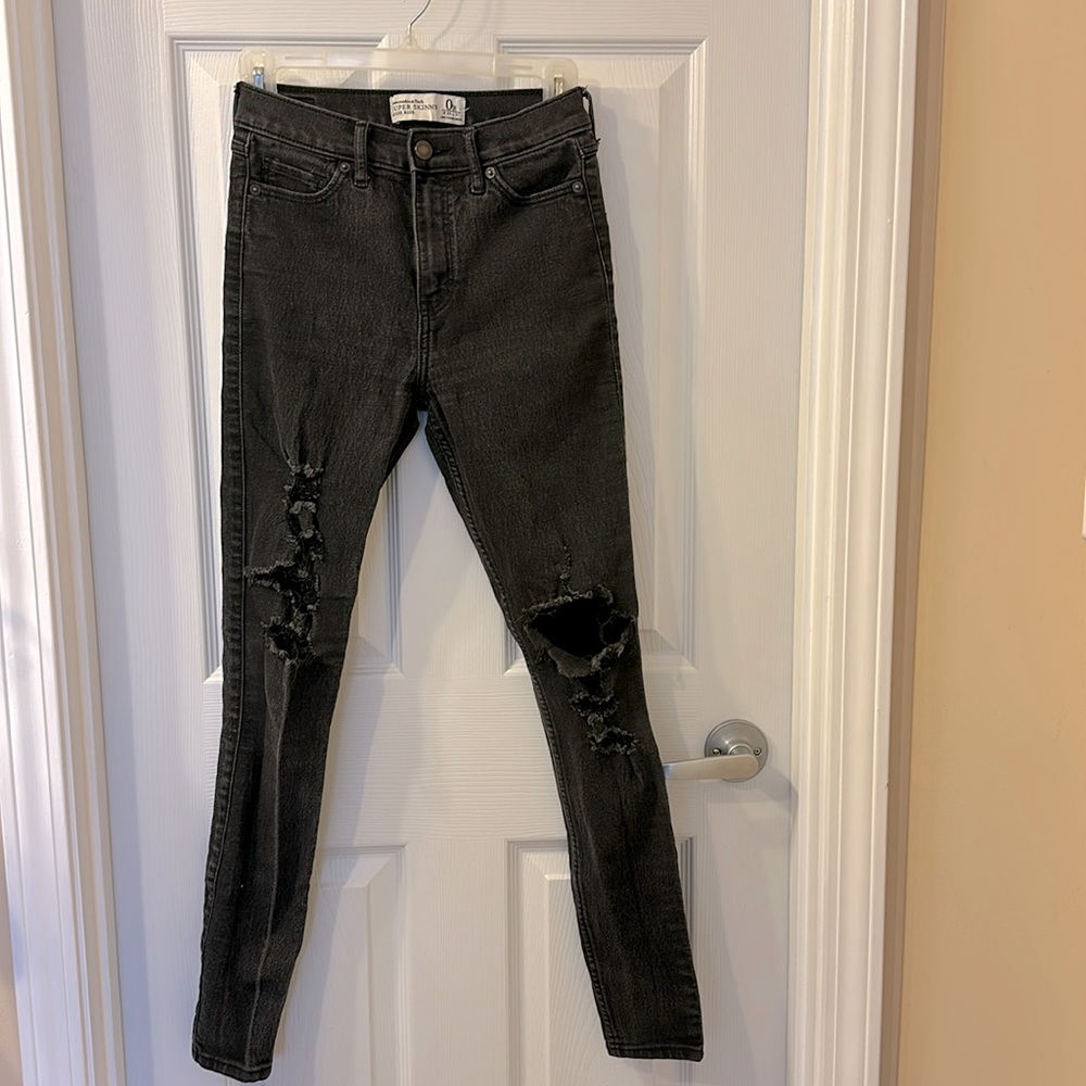 Abercrombie & Fitch Super Skinny High Rise jeans size 0R (W25/L31)